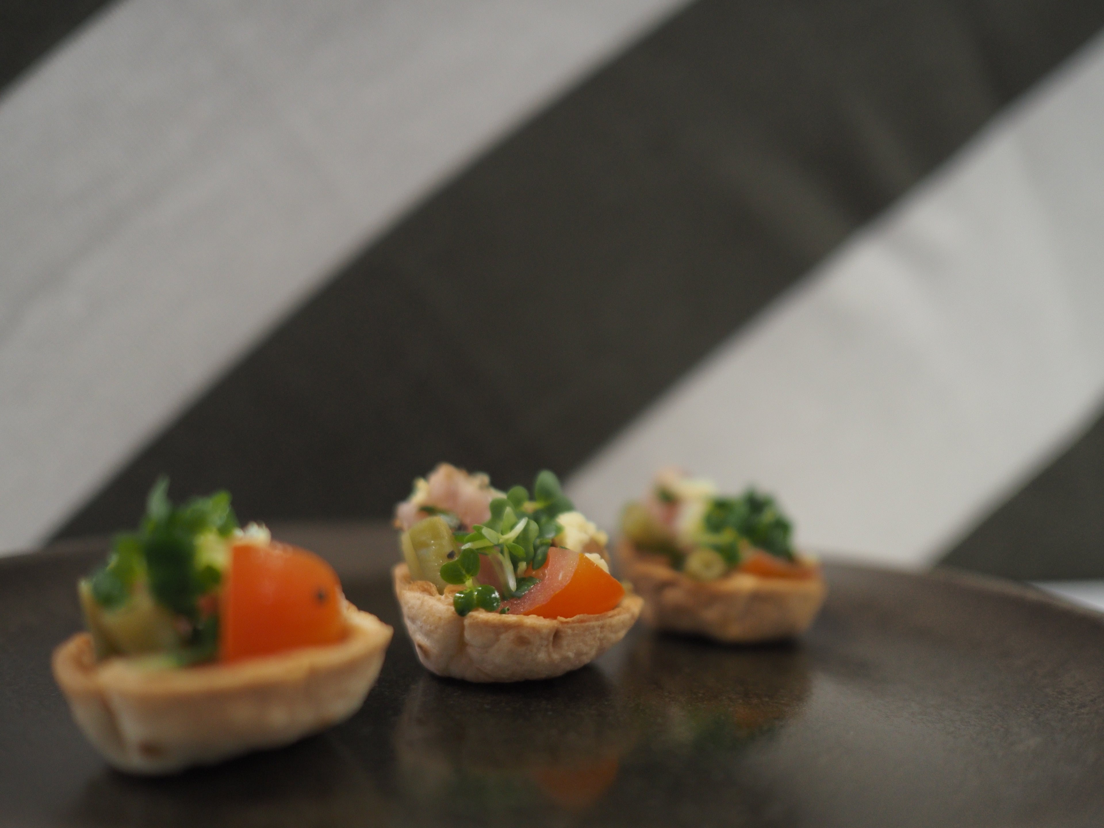 Tuna Niçoise in a Tortilla Nest