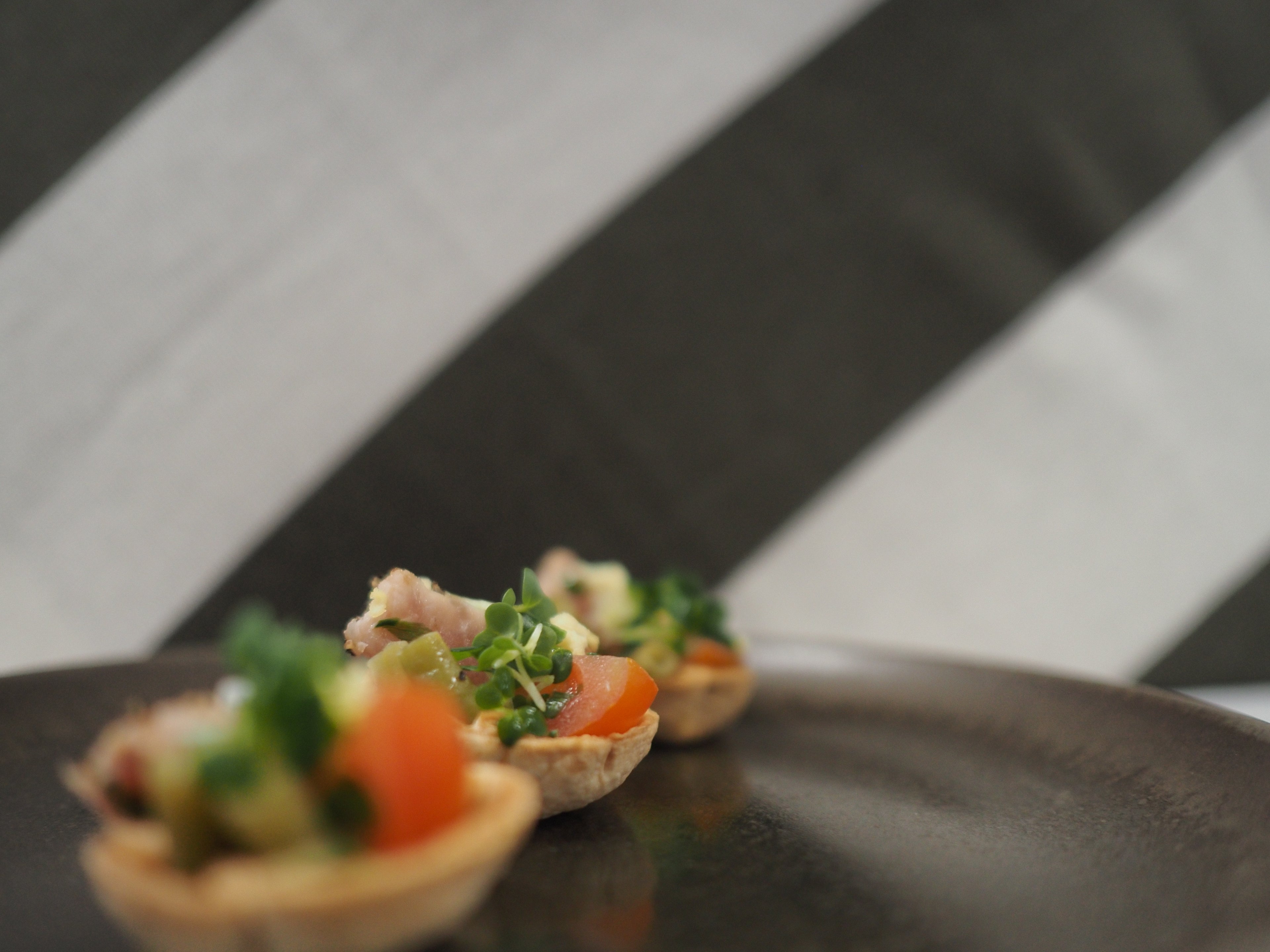 Tuna Niçoise in a Tortilla Nest