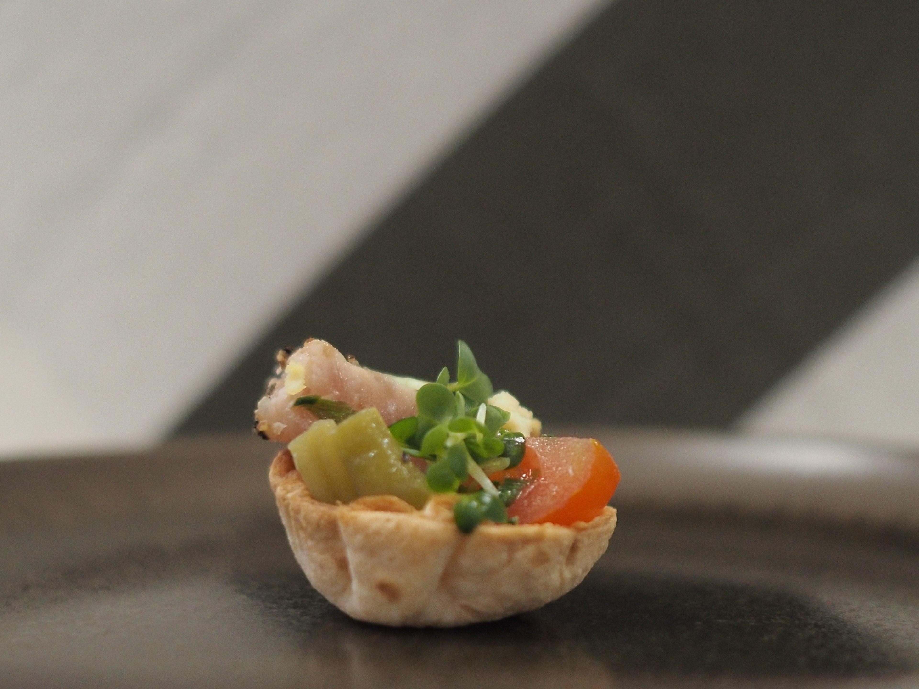 Tuna Niçoise in a Tortilla Nest